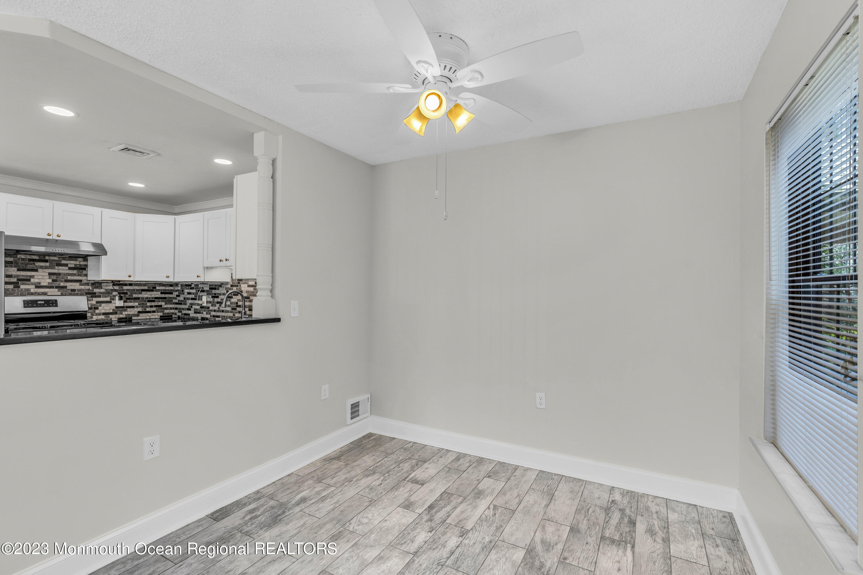 202 Violet Lane Jackson, NJ 08527 - Photo 8 of 35 007_dsc05212