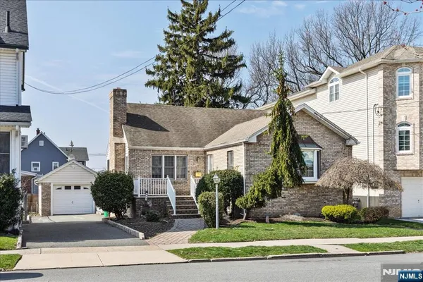 $619,000 | 618 3rd Avenue, Lyndhurst, NJ 07071