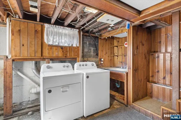 a picture of a wall with a white wall and a picture of a picture on the wall