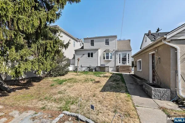 $619,000 | 618 3rd Avenue, Lyndhurst, NJ 07071