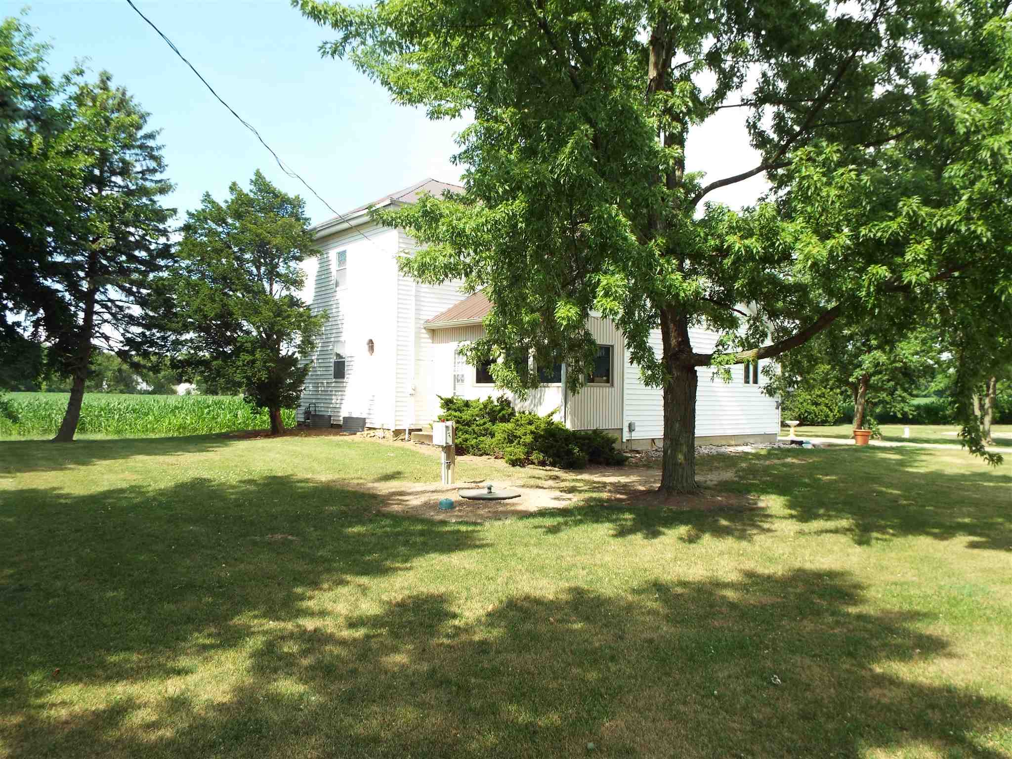 15427 Bluffton Road Fort Wayne, IN 46819 - Photo 9 of 35