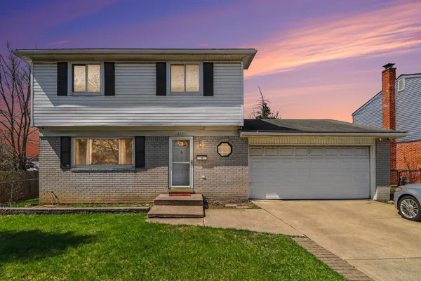 $265,000 | 111 Central Court, Garden City, MI 48135