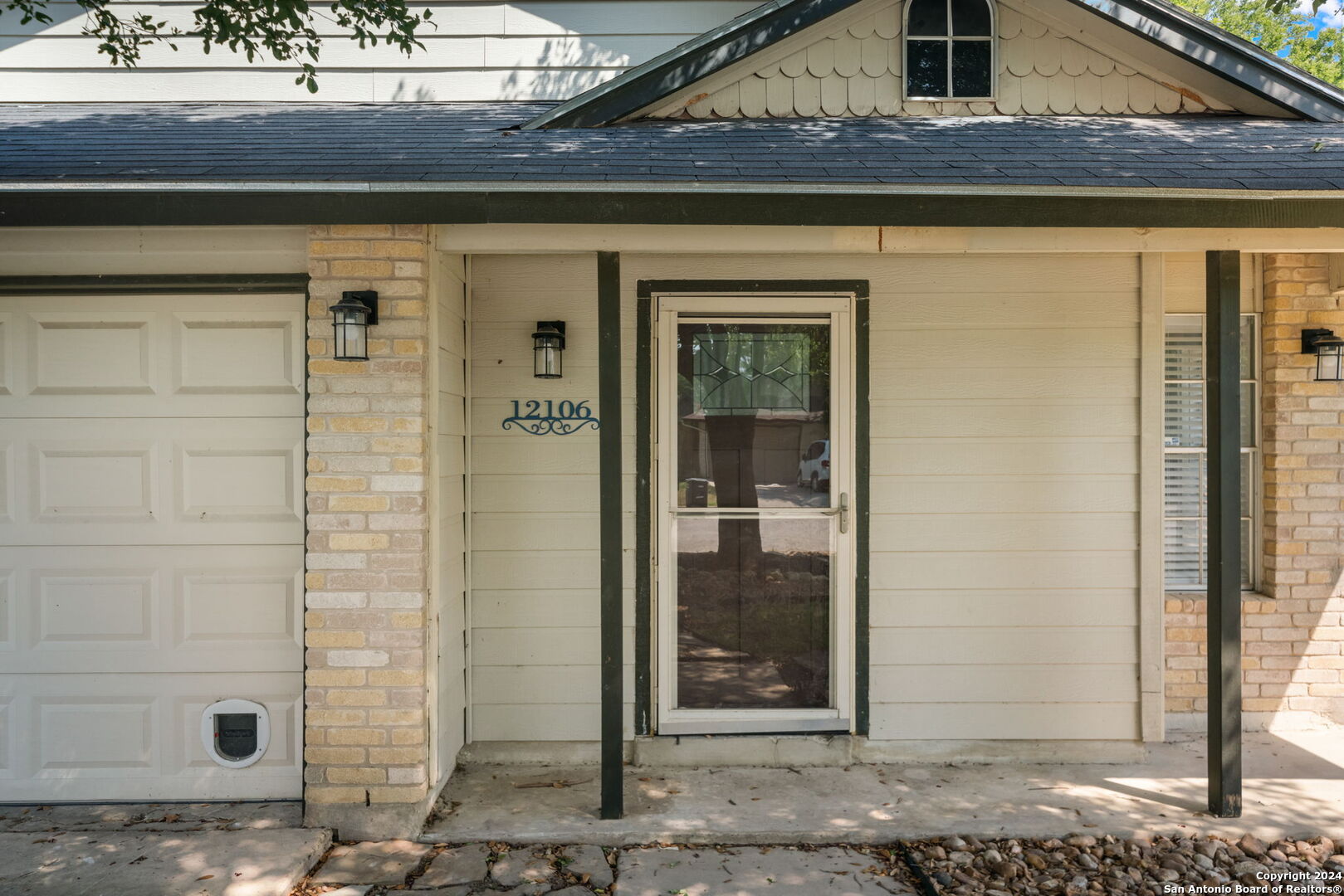 12106 Ridge Ct Street San Antonio, TX 78247 - Photo 4 of 25 a view of a door