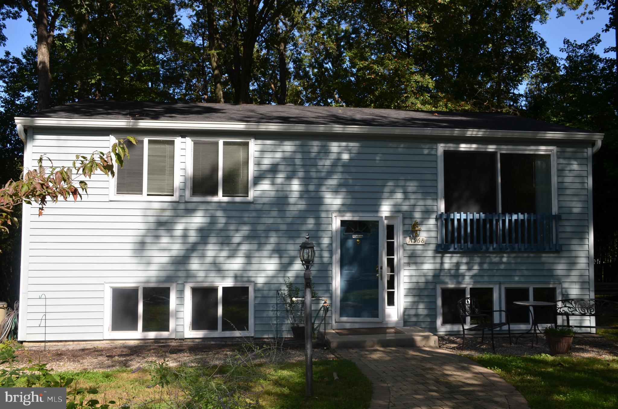 11568 Shadbush Court Reston, VA 20191 - Photo 1 of 64