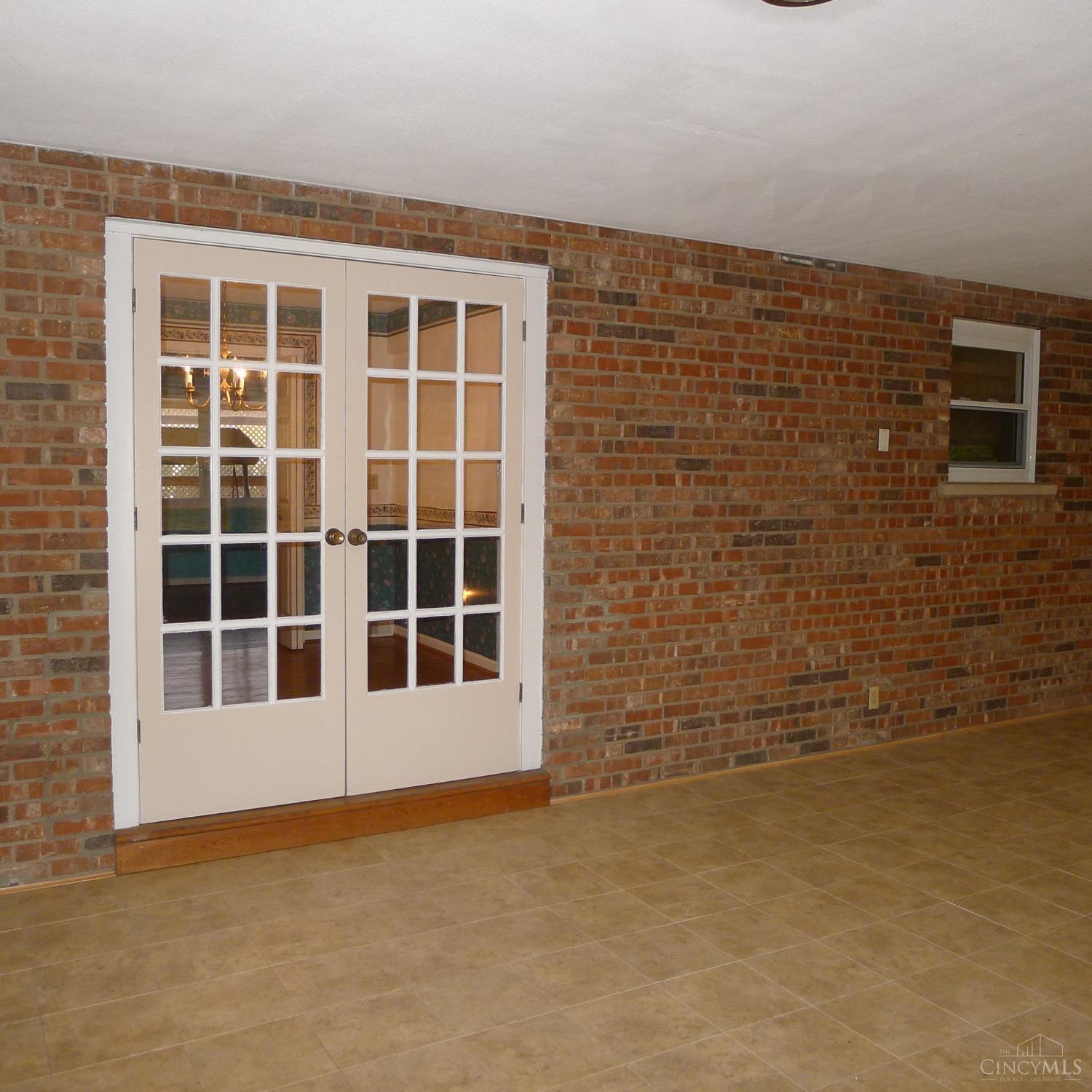 788 Ackley Road Cincinnati, OH 45255 - Photo 17 of 42 Gallery Image 17