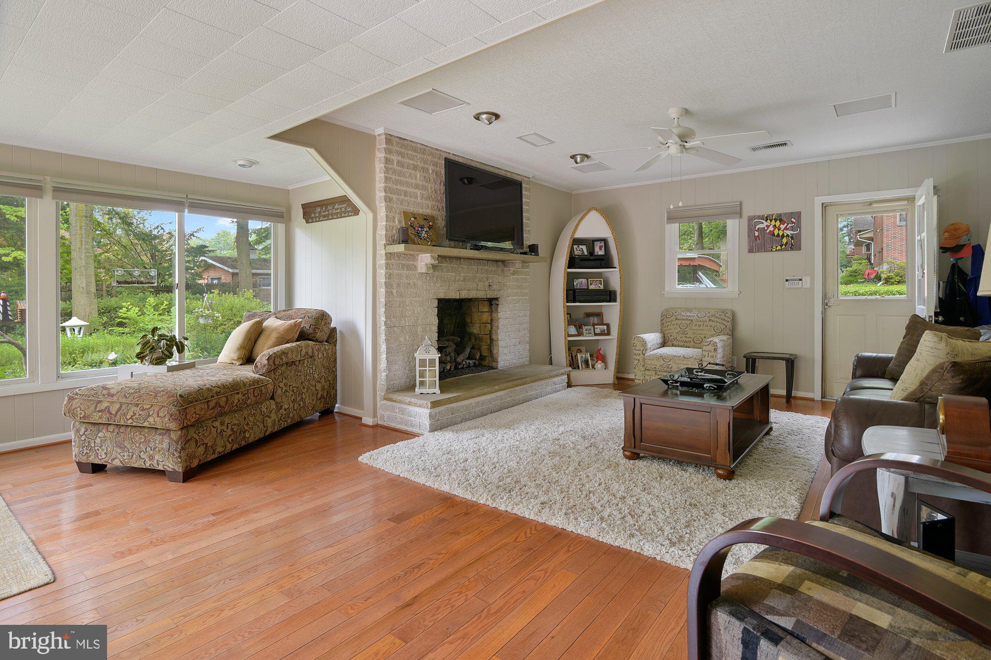 412 Merrie Lane Fallston, MD 21047 - Photo 4 of 40 Huge Family / Sunroom with new gas fireplace