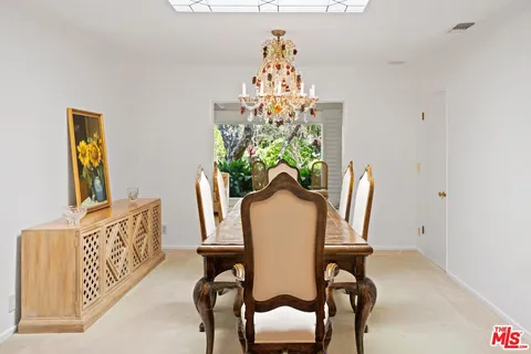 $7,995,000 | 521 North Rexford Drive, Beverly Hills, CA 90210
