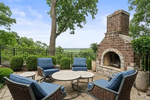 $875,000 | 4252 Napa View Lane, St. Charles, MO 63304