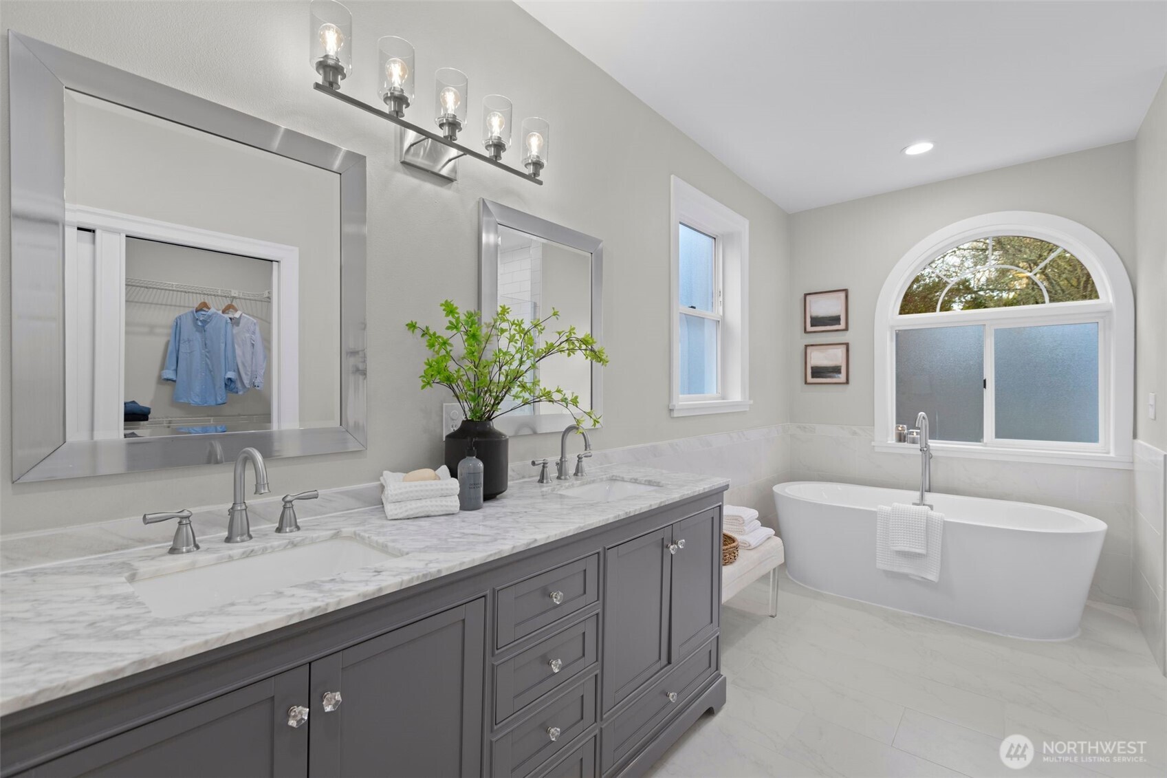 440 Southwest 185th Place Normandy Park, WA 98166 - Photo 21 of 40