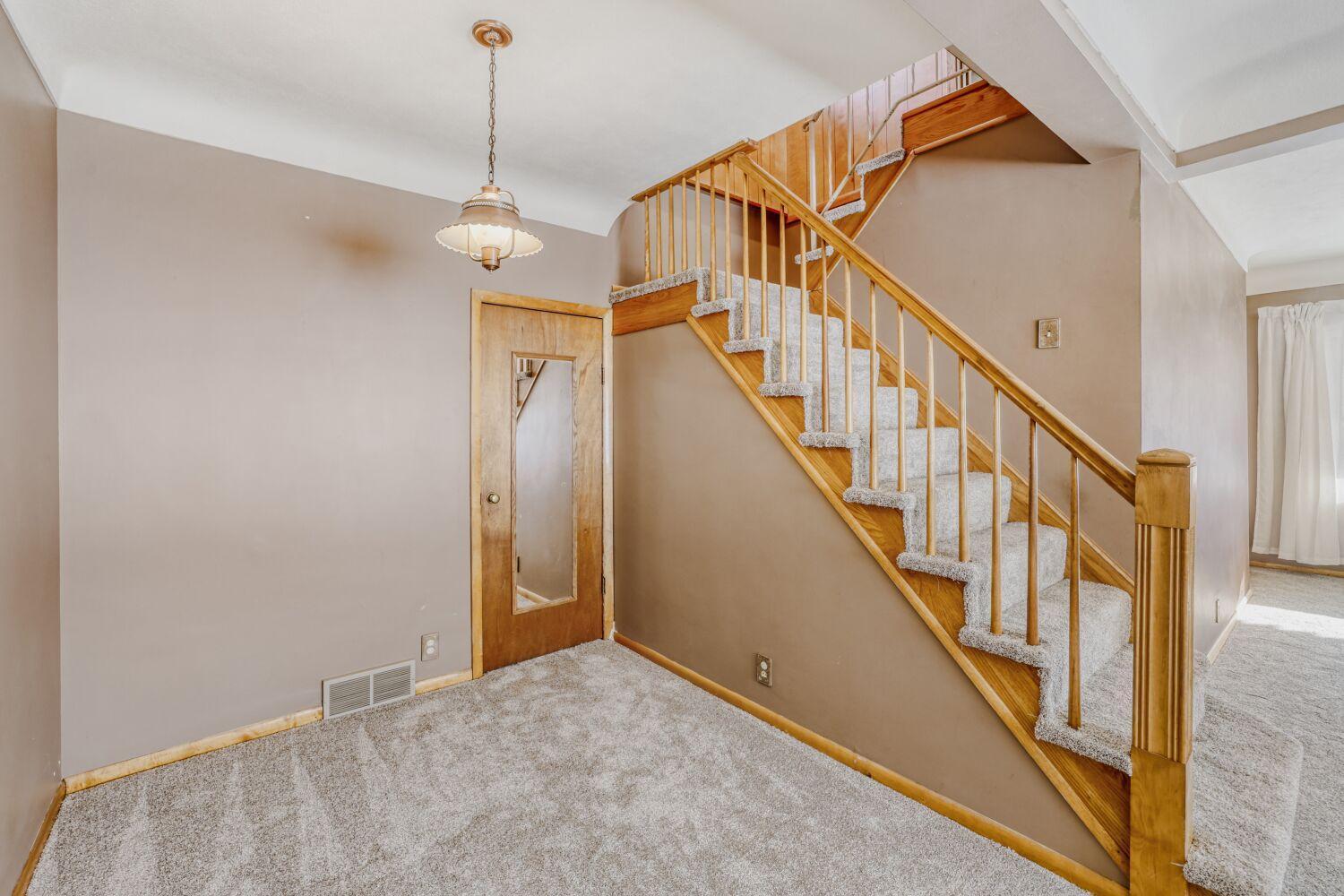 101 Granite Street East St. Paul, MN 55117 - Photo 9 of 32