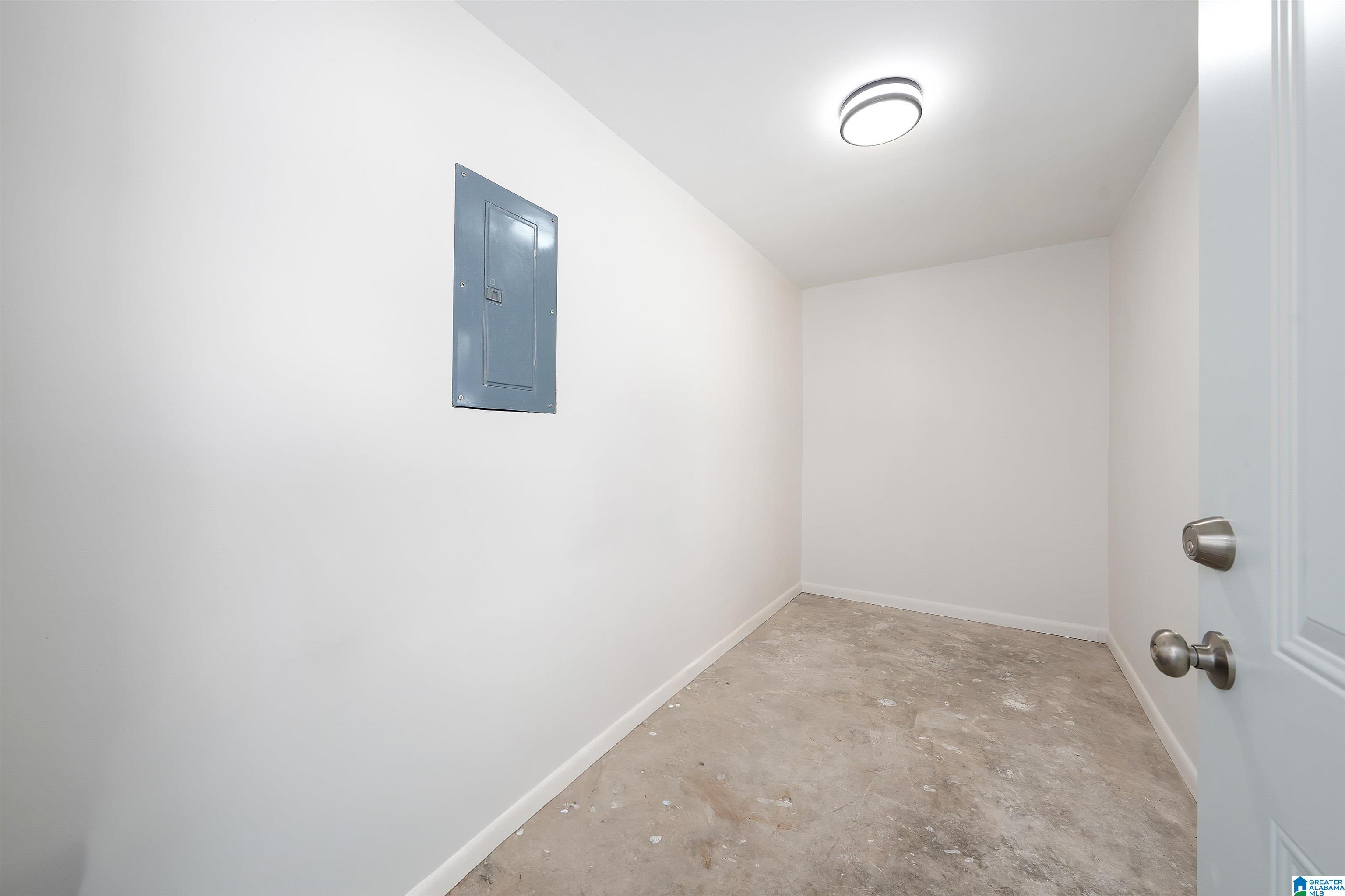 9389 Central Road Warrior, AL 35180 - Photo 20 of 42