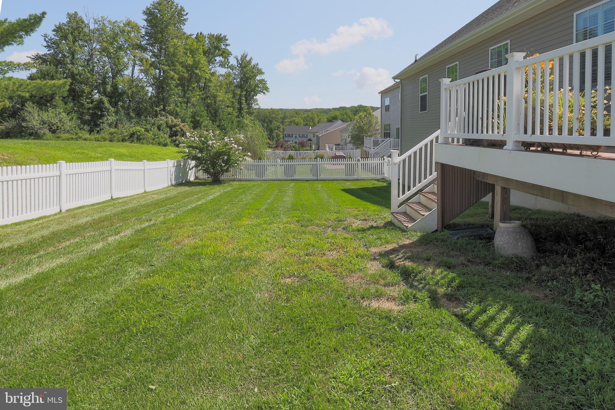427 Welsh Hill Road Newark, DE 19702 - Photo 34 of 37 Fenced yard