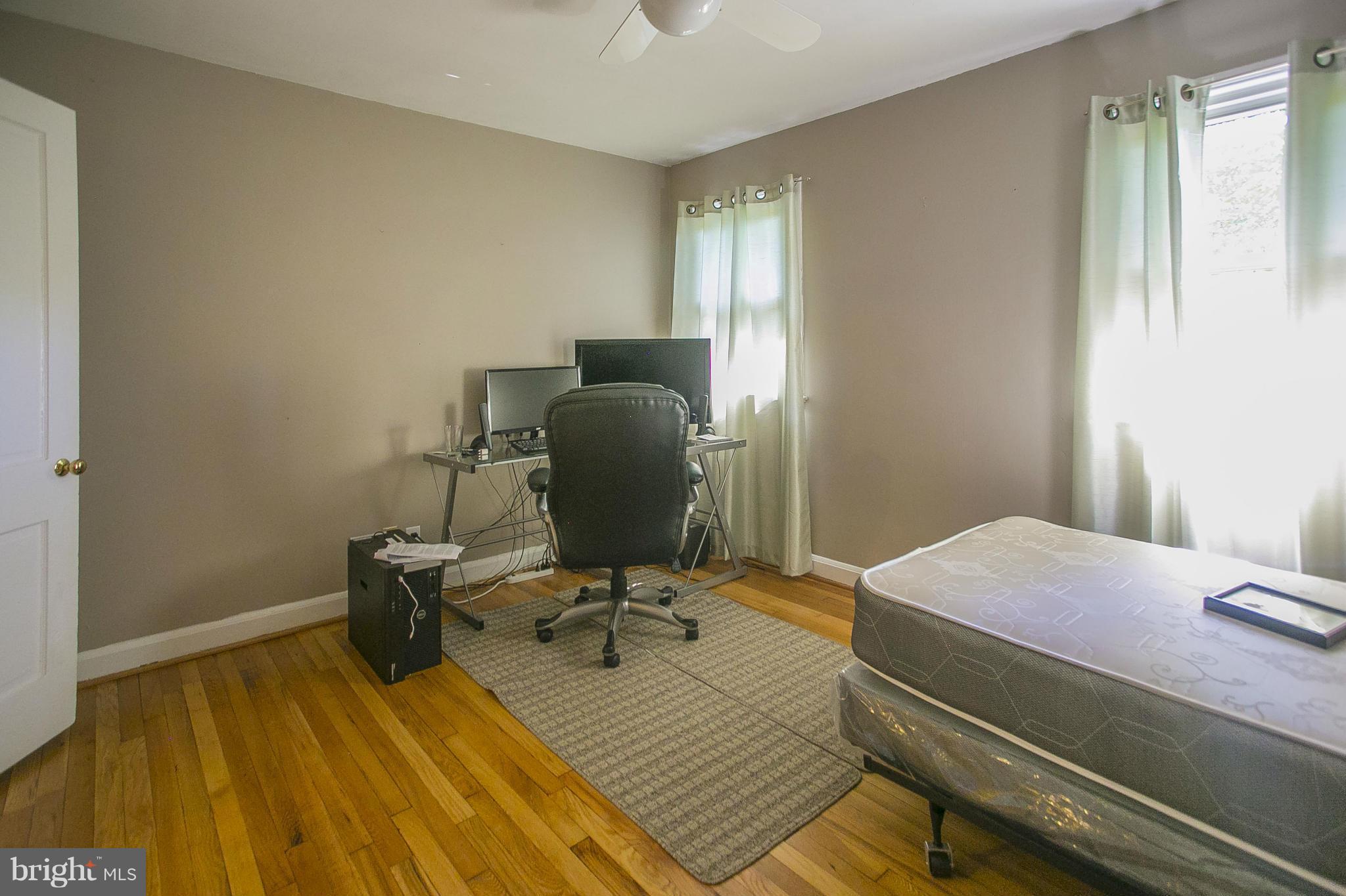 8633 Geren Road, Unit 291 Silver Spring, MD 20901 - Photo 11 of 12 Bedroom