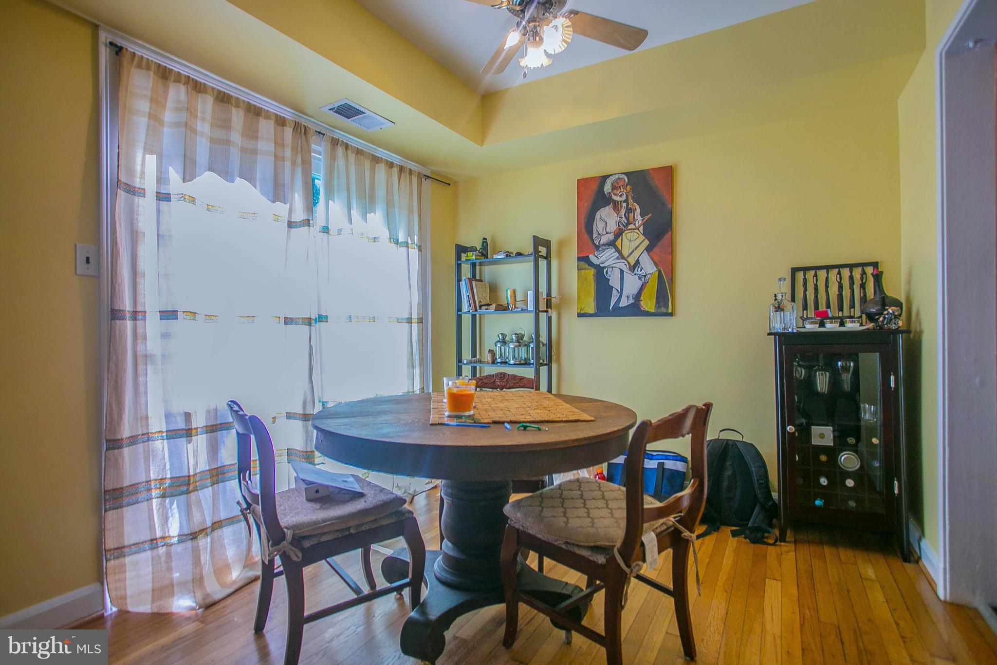 8633 Geren Road, Unit 291 Silver Spring, MD 20901 - Photo 6 of 12 Dining Room