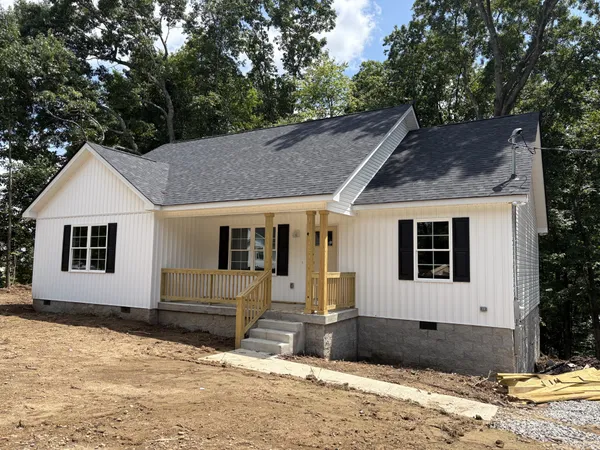 $297,900 | 142 Poling Drive, Pulaski, TN 38478