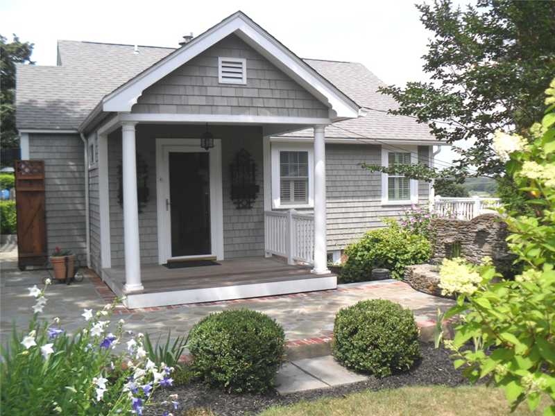 73 Harris Avenue Warren, RI 02885 - Photo 3 of 14 Exterior Front.