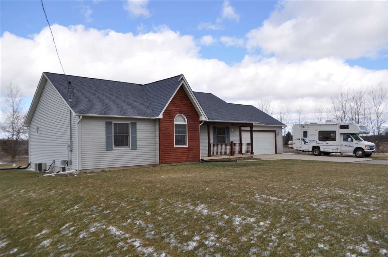 11460 Cook Gaines, MI 48436 - Photo 38 of 45 31313905-37.JPG
