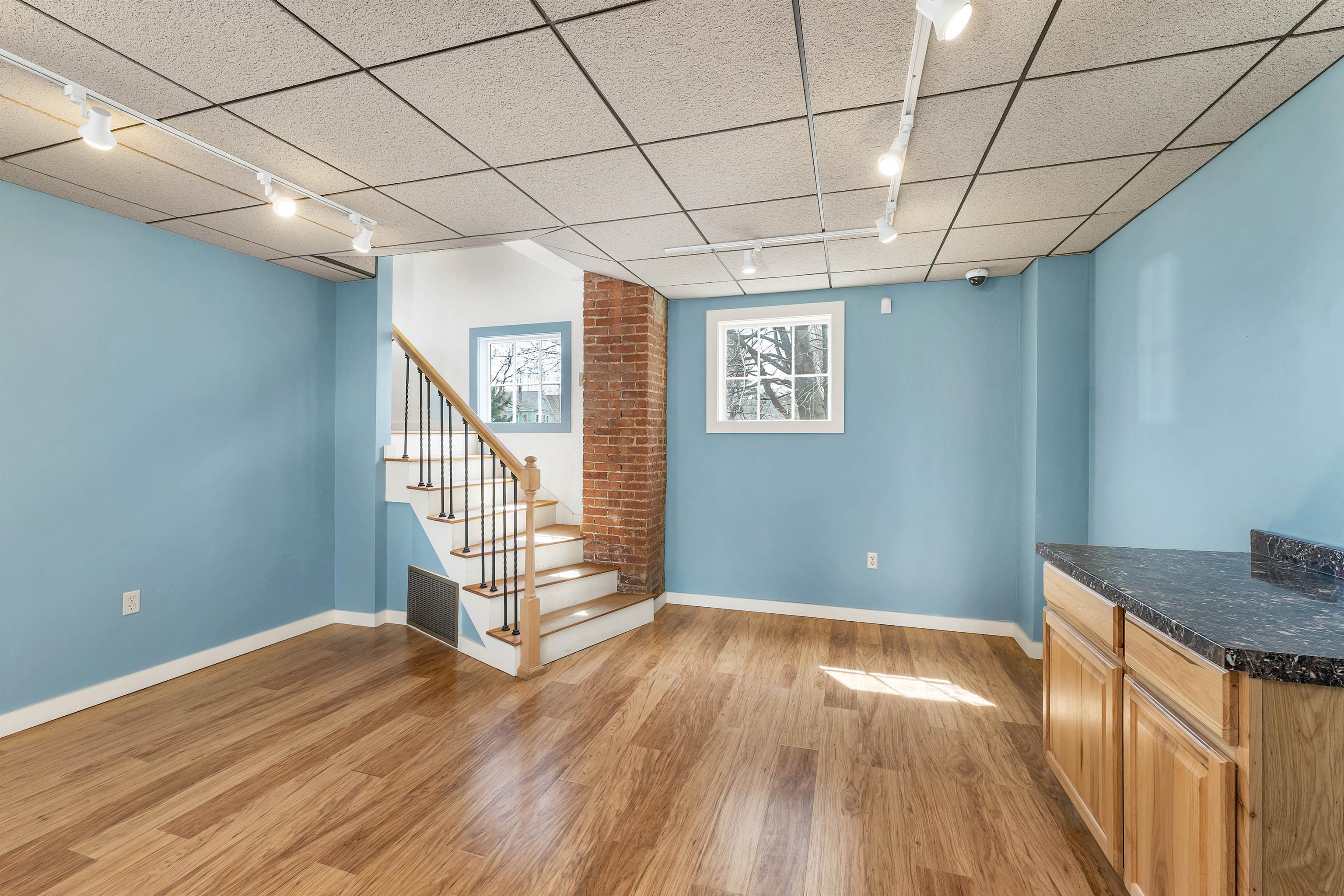 119 Main Street Alton, NH 03809 - Photo 13 of 34