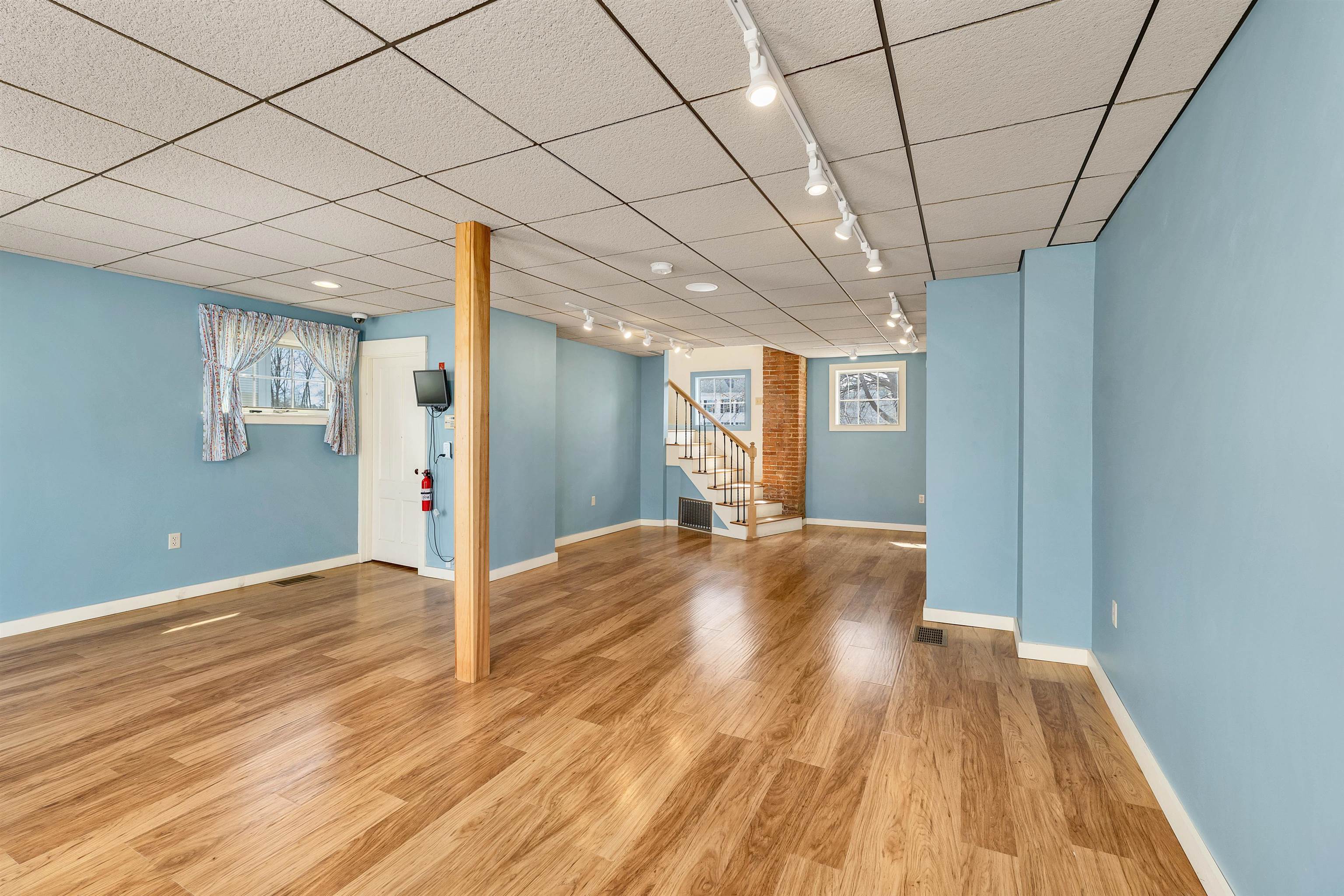 119 Main Street Alton, NH 03809 - Photo 15 of 34