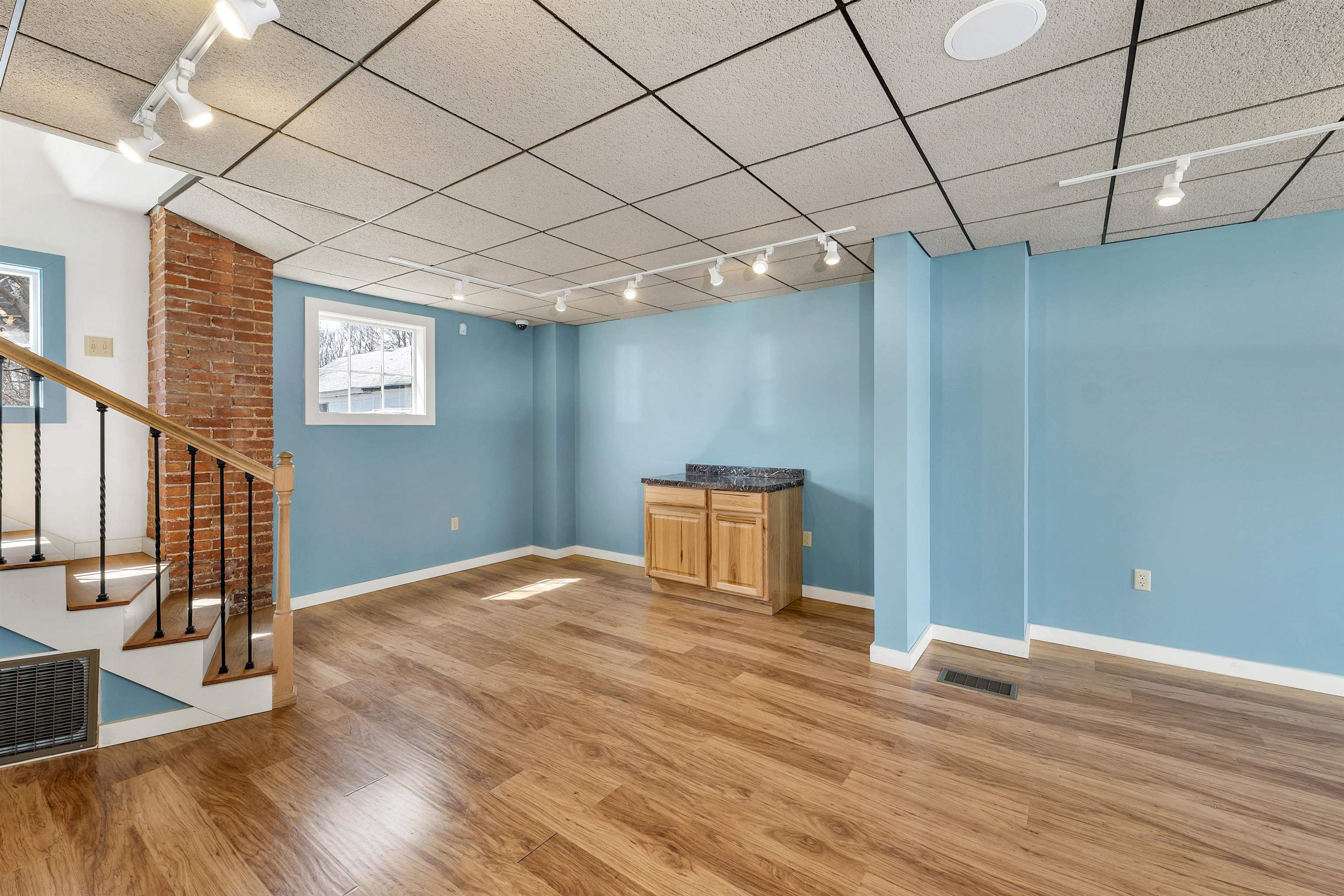 119 Main Street Alton, NH 03809 - Photo 16 of 34