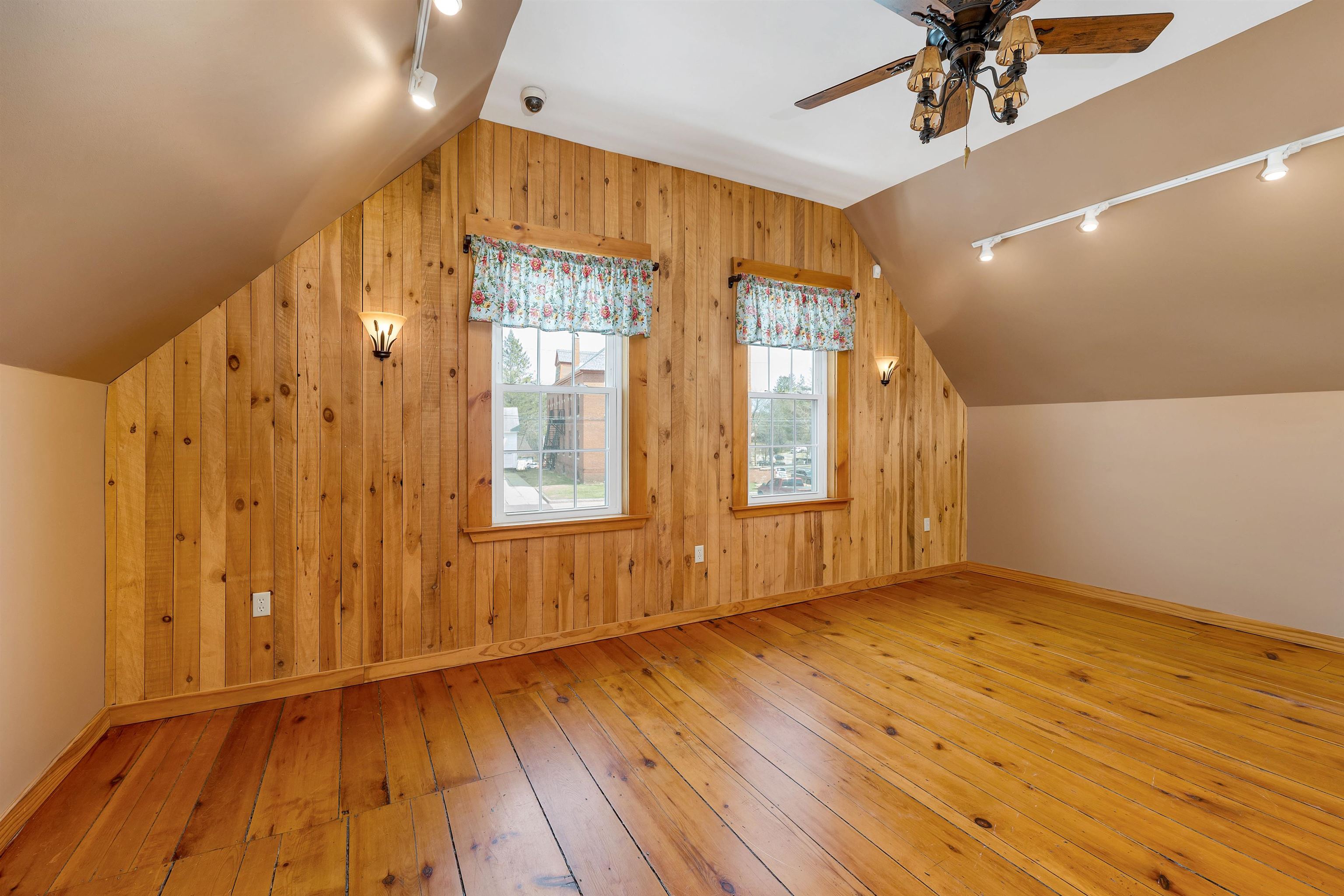 119 Main Street Alton, NH 03809 - Photo 21 of 34