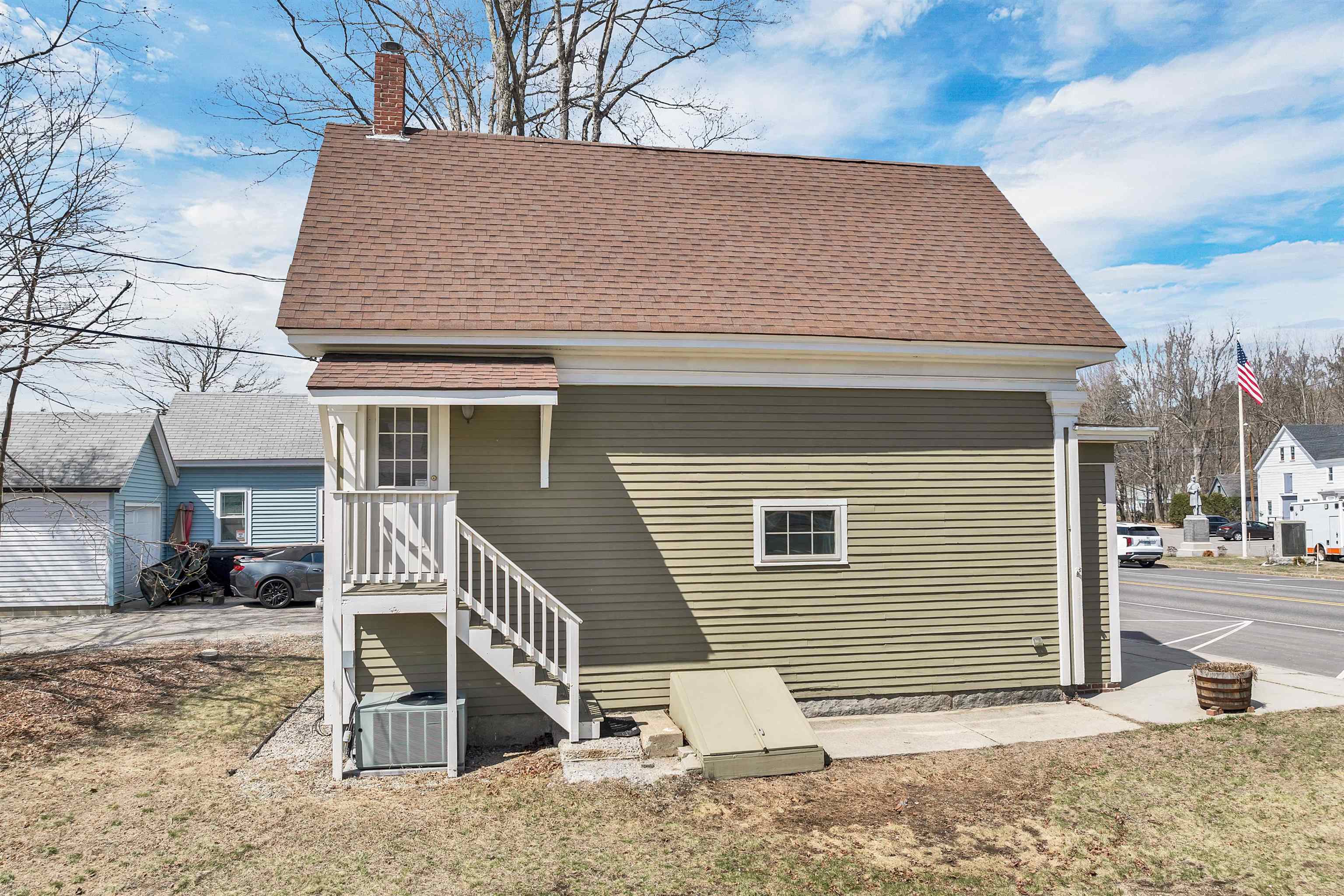 119 Main Street Alton, NH 03809 - Photo 4 of 34