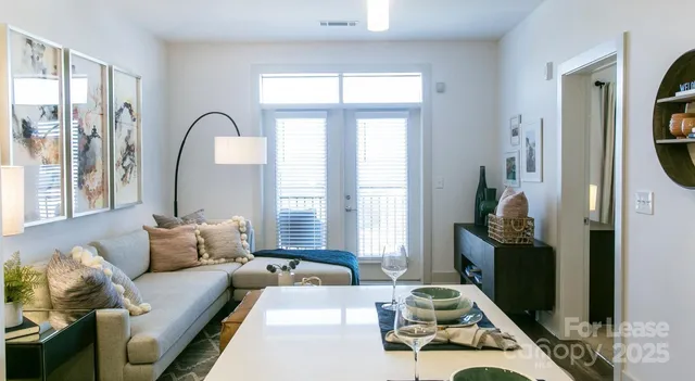 $1,652 | 145 New Bern Street, Unit A3, Charlotte, NC 28209