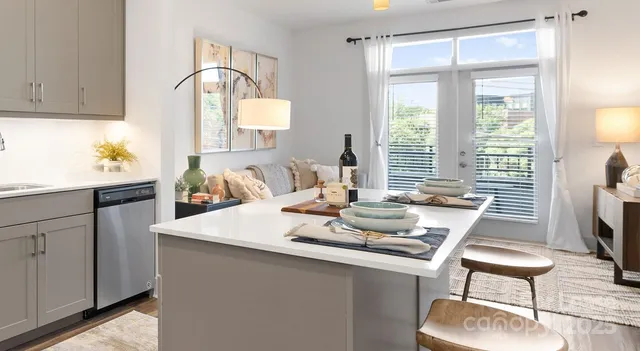 $1,652 | 145 New Bern Street, Unit A3, Charlotte, NC 28209