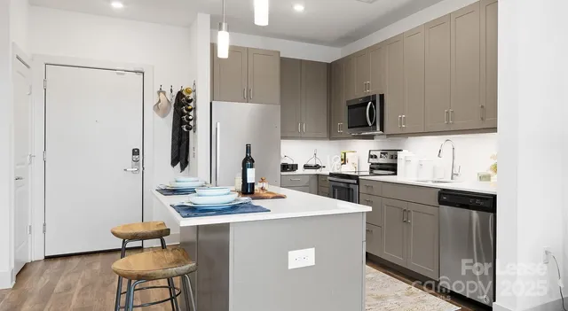 $1,652 | 145 New Bern Street, Unit A3, Charlotte, NC 28209