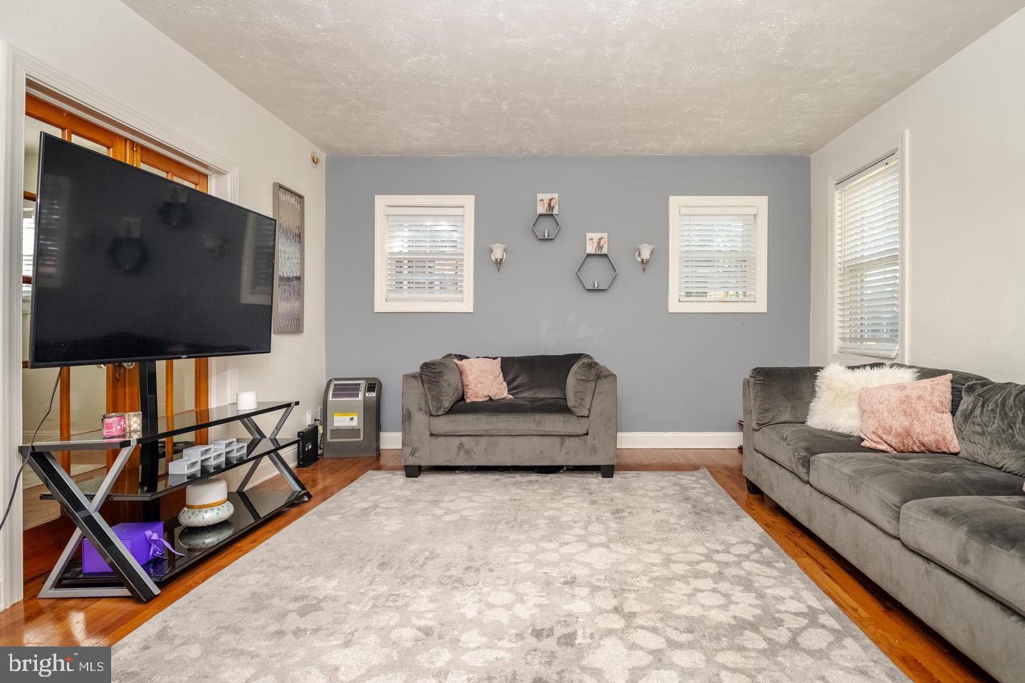 4627 Harcourt Road Baltimore, MD 21214 - Photo 5 of 44 Gallery Image 5