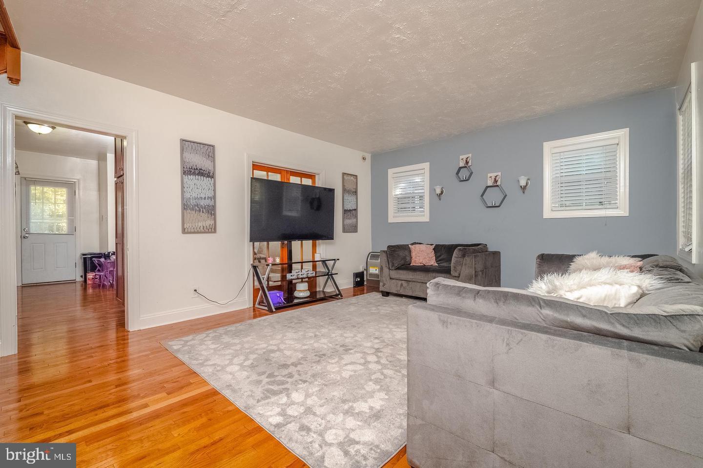 4627 Harcourt Road Baltimore, MD 21214 - Photo 7 of 44 Gallery Image 7