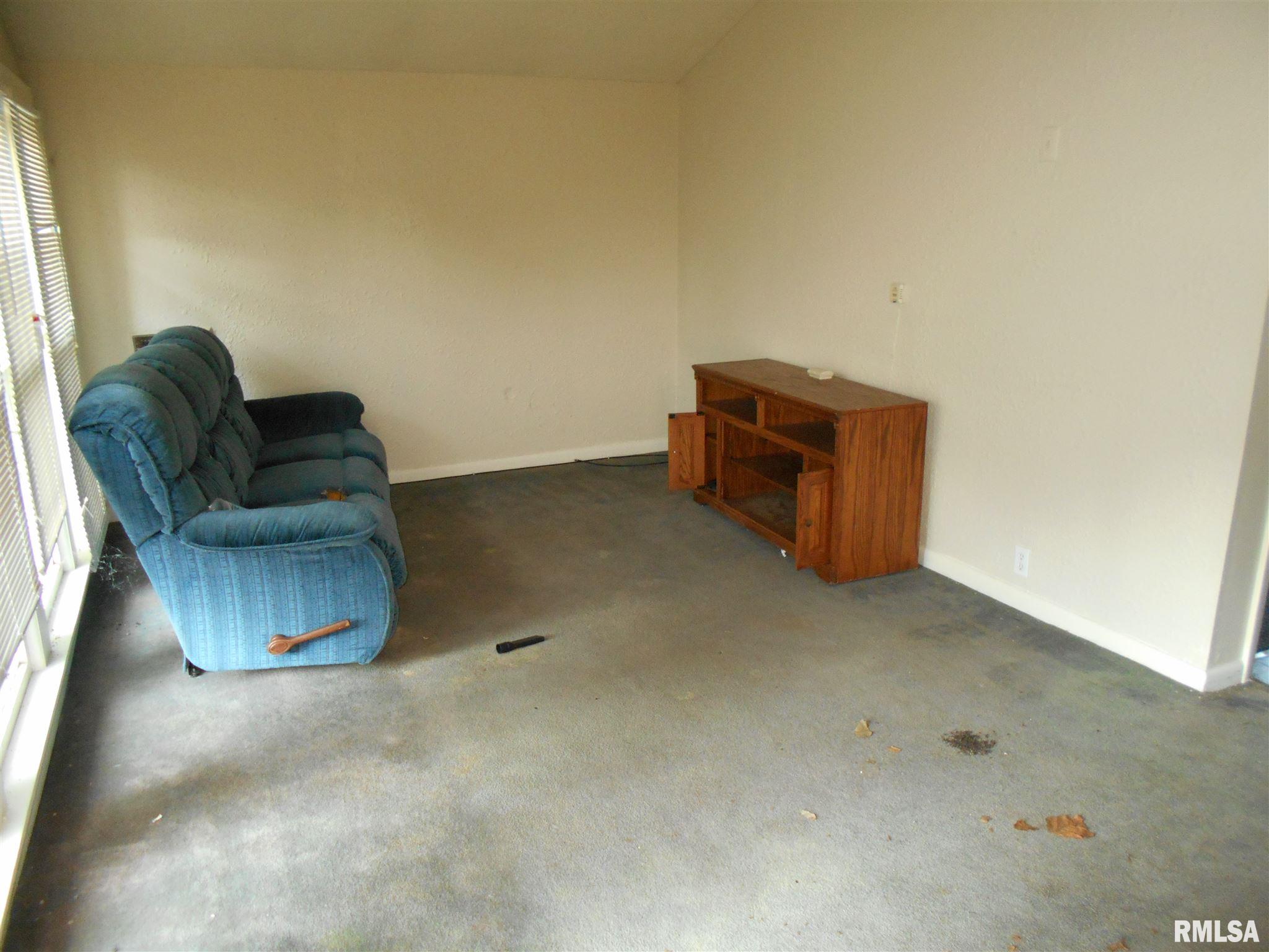 319 West Adams Road Macomb, IL 61455 - Photo 7 of 19 Gallery Image 7