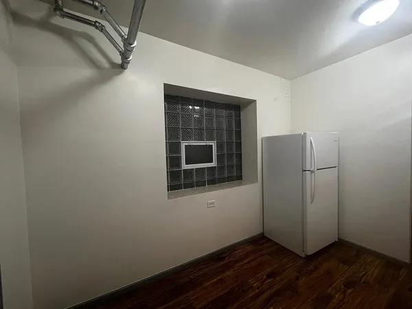 $1,150 | 4304 West Shakespeare Avenue, Chicago, IL 60639