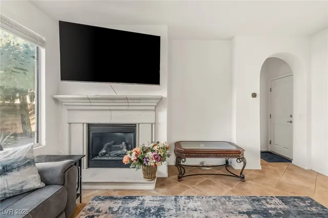 $472,900 | 988 Roaring River Avenue, Henderson, NV 89002