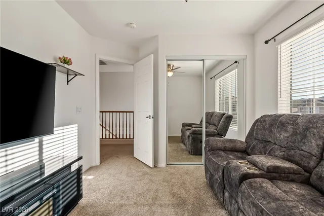 $472,900 | 988 Roaring River Avenue, Henderson, NV 89002