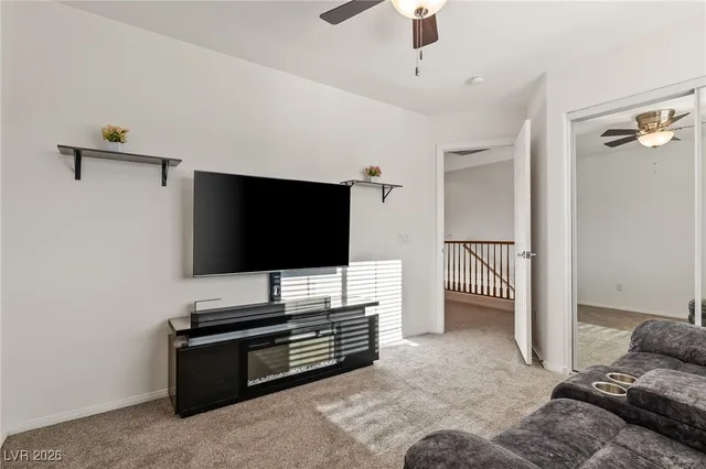 $472,900 | 988 Roaring River Avenue, Henderson, NV 89002