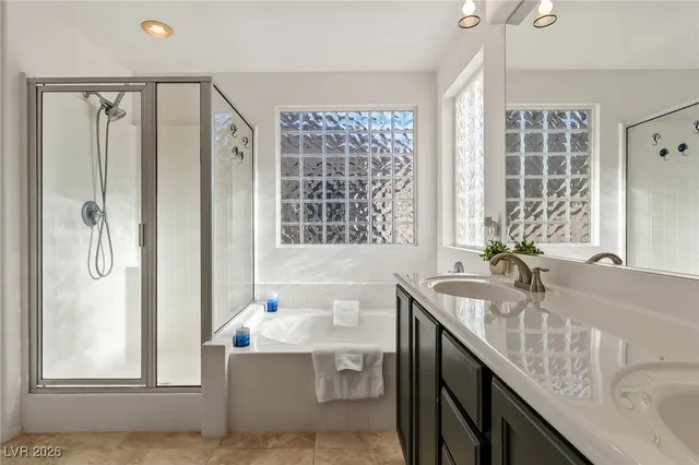 $472,900 | 988 Roaring River Avenue, Henderson, NV 89002