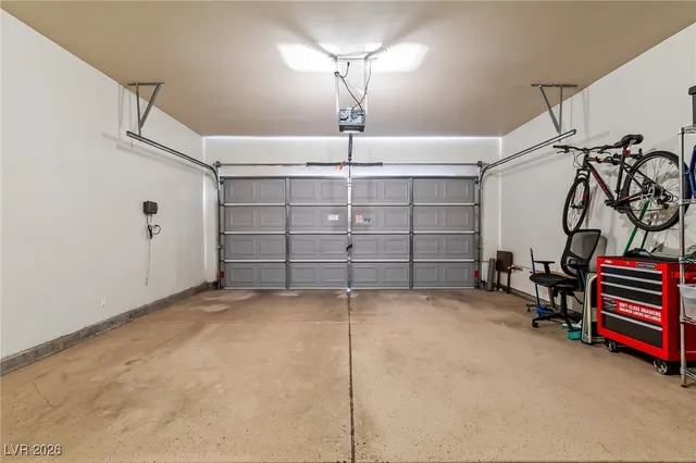 $472,900 | 988 Roaring River Avenue, Henderson, NV 89002