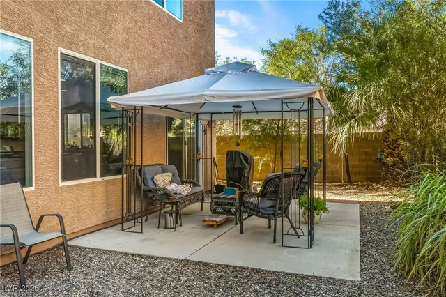 $472,900 | 988 Roaring River Avenue, Henderson, NV 89002