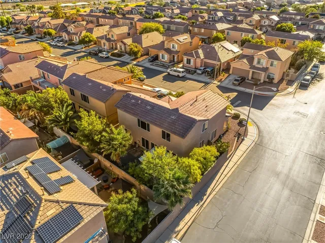 $472,900 | 988 Roaring River Avenue, Henderson, NV 89002