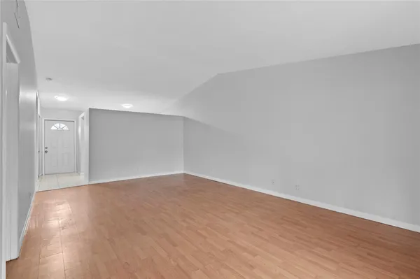 $2,300 | 4325 Northwest 5th Avenue, Deerfield Beach, FL 33064