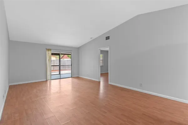 $2,300 | 4325 Northwest 5th Avenue, Deerfield Beach, FL 33064