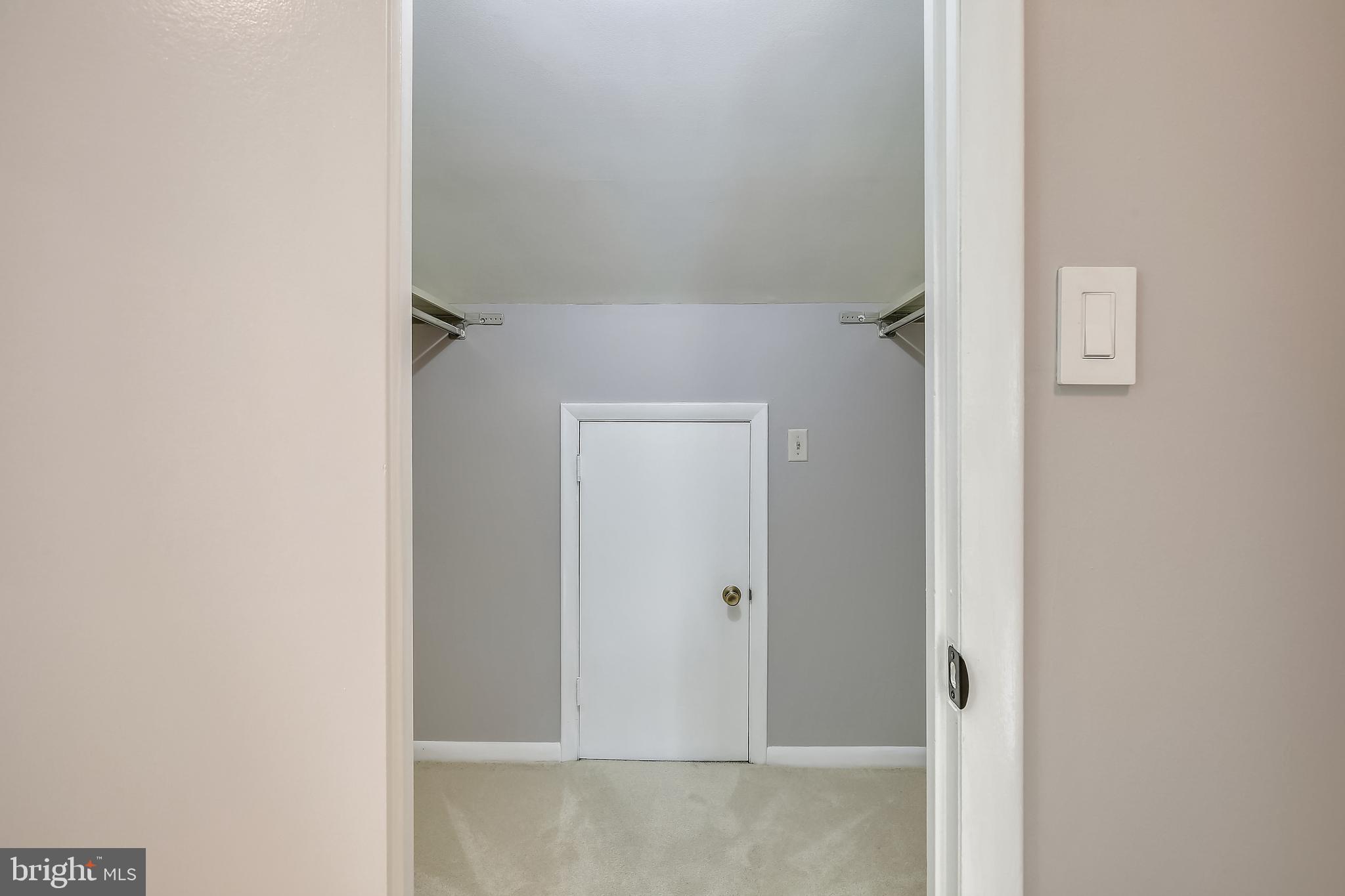 11822 Blue Spruce Road Reston, VA 20191 - Photo 16 of 46 Large MBR closet