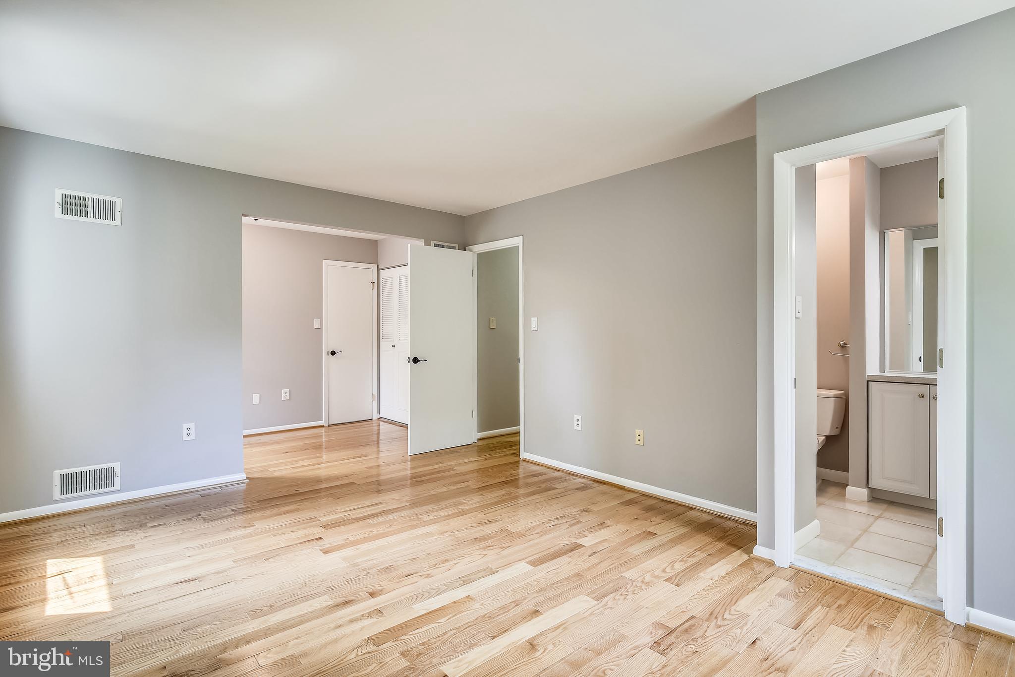 11822 Blue Spruce Road Reston, VA 20191 - Photo 17 of 46