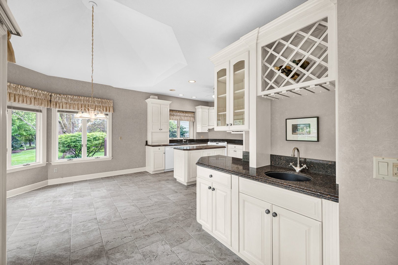 2109 Hackberry Road Bloomington, IL 61704 - Photo 13 of 64