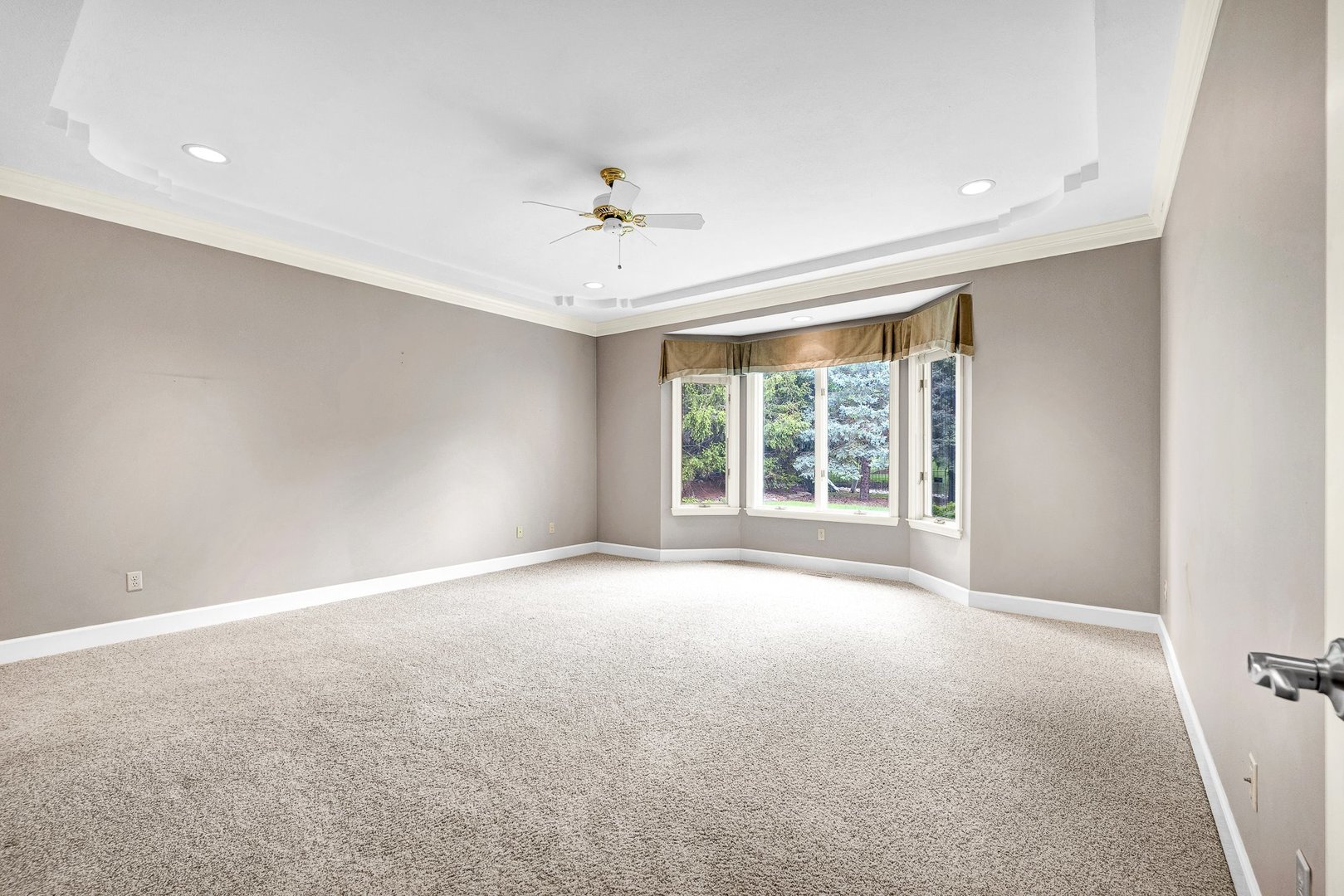 2109 Hackberry Road Bloomington, IL 61704 - Photo 23 of 64