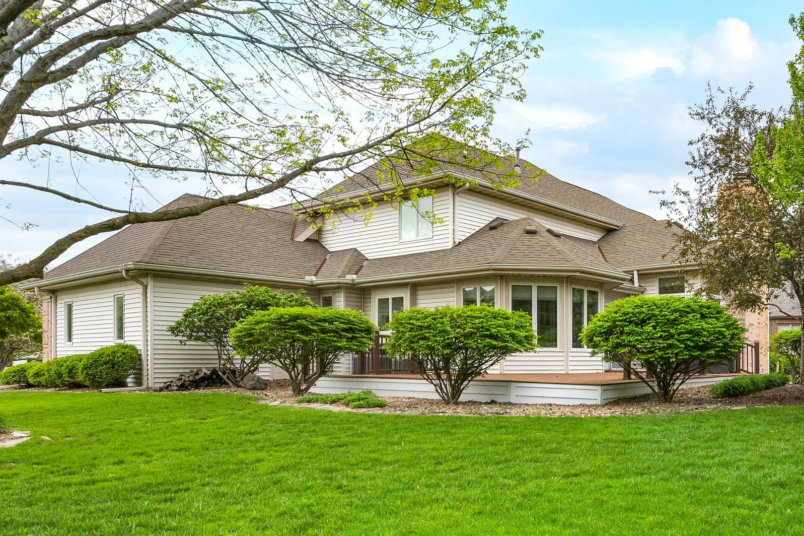 2109 Hackberry Road Bloomington, IL 61704 - Photo 57 of 64