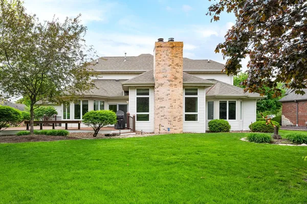 $550,000 | 2109 Hackberry Road, Bloomington, IL 61704