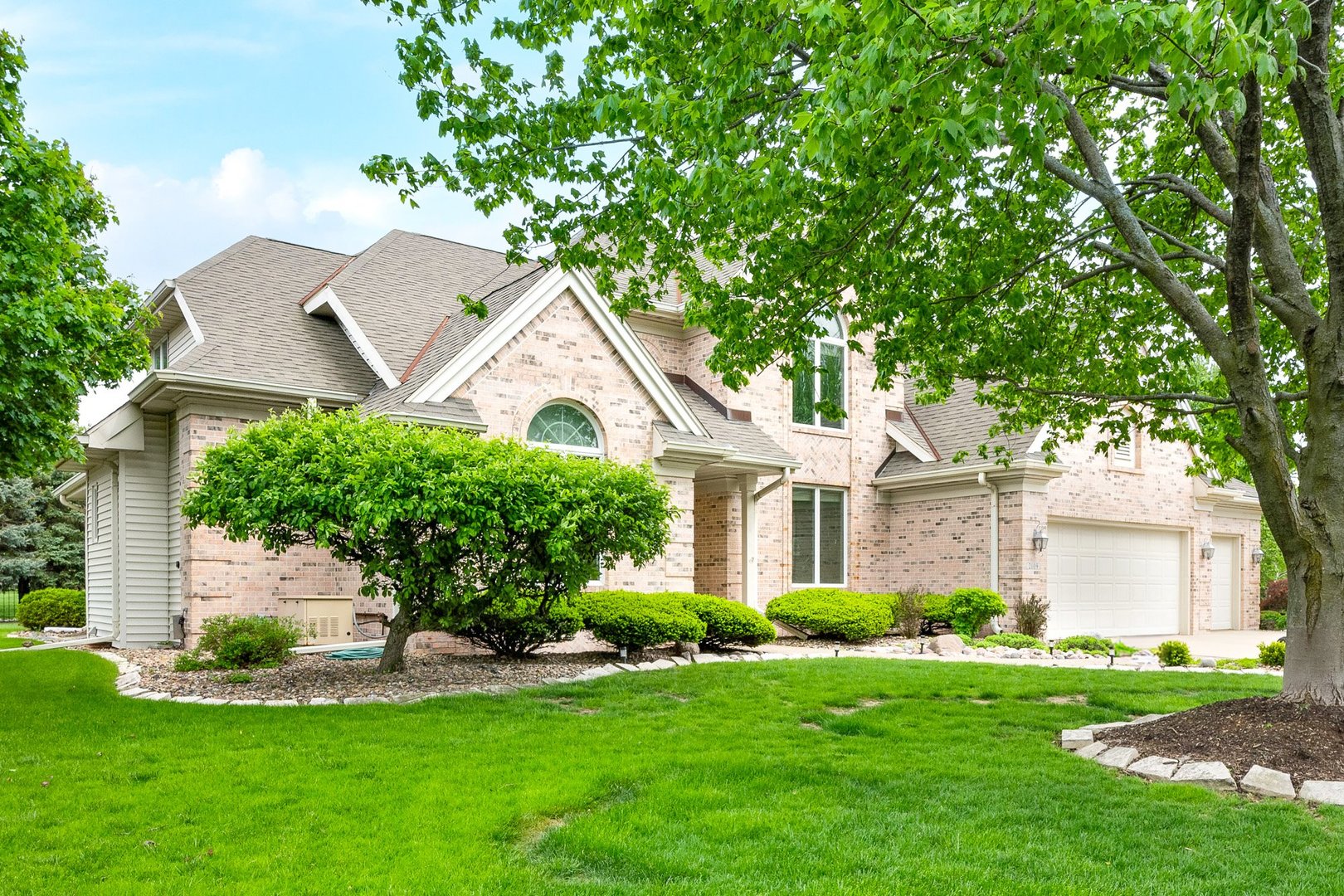 2109 Hackberry Road Bloomington, IL 61704 - Photo 60 of 64