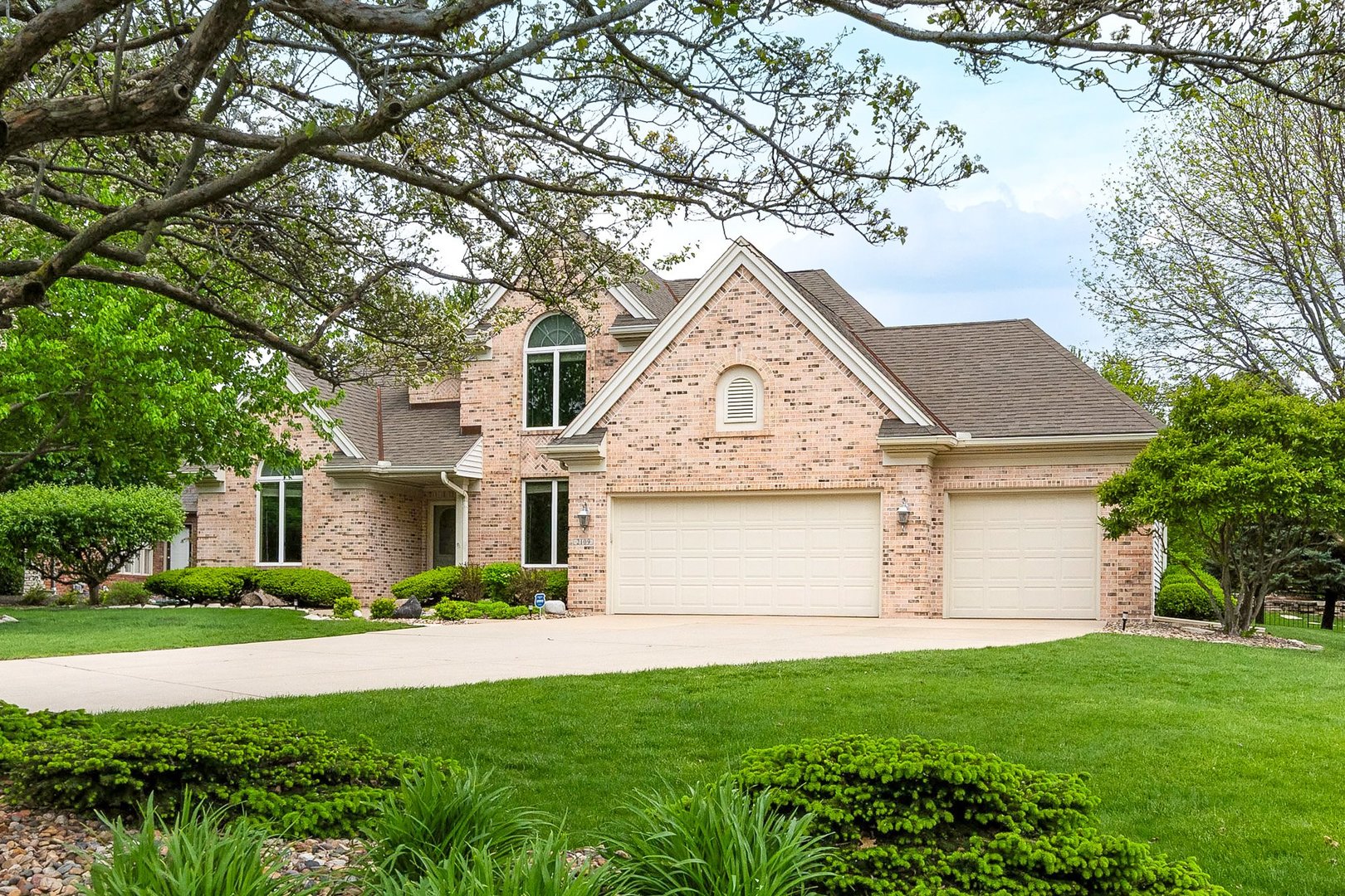 2109 Hackberry Road Bloomington, IL 61704 - Photo 61 of 64